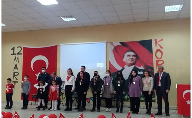 Sivaslı’da 12 Mart İstiklal Marşı’nın Kabulü ve Mehmet Akif Ersoy’u Anma Günü Programı Düzenlendi