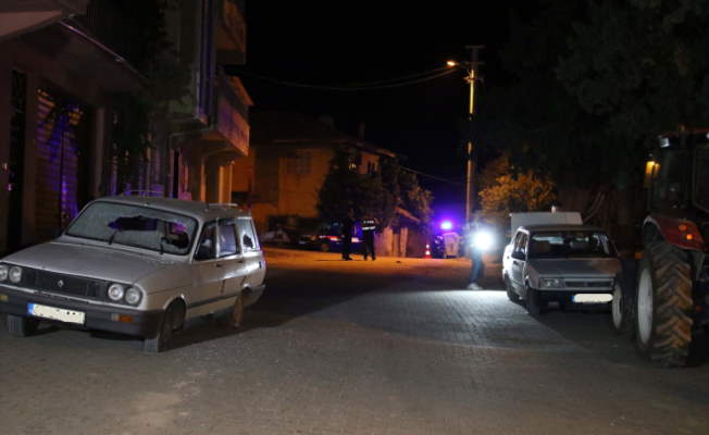 Uşak'ta akrabalar arasındaki silahlı kavgada 1 kişi öldü