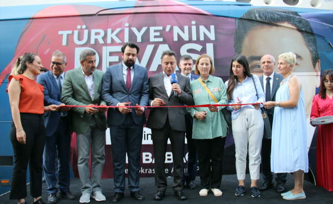 Ali Babacan, Uşak'ta parti binasının açılışına katıldı