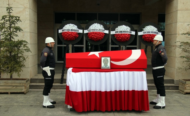 Kalp krizi sonucu yaşamını yitiren polis memuru için tören düzenlendi