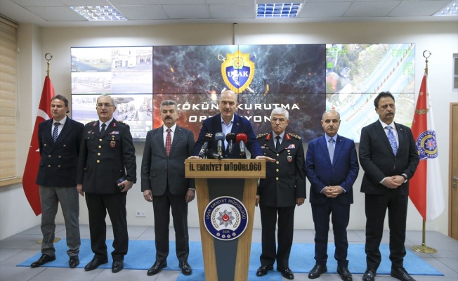 İçişleri Bakanı Süleyman Soylu "Kökünü Kurutma Operasyonu" kapsamında Uşak'ta