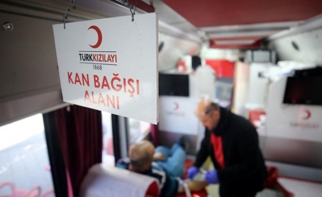 Türk "Kızılaydan Ulusal Kan Bağışı" Kampanyası