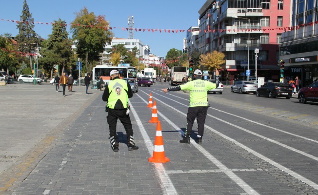 Uşak'ta 1273 Araç Sürücüsüne İdari Para Cezası Uygulandı