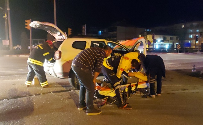 Kula'da Trafik Kazasında 3 Kişi Yaralandı