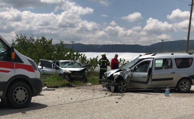 Çivril'de Trafik Kazası Can Aldı