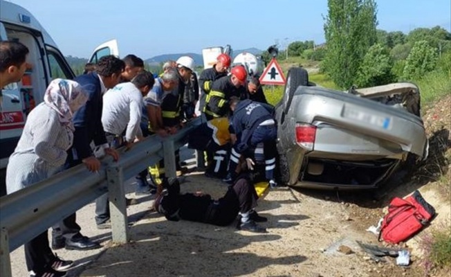 Gediz'de Trafik Kazası 2 Kişi Yaralandı