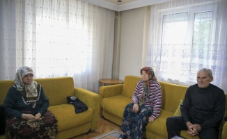 Uşak'taki Depremzede Aile O Anları Anlattı