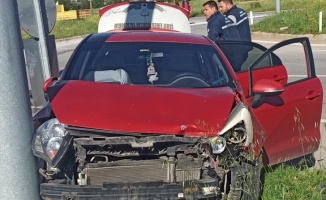 Çivril'de Trafik Kazası 2 Kişi Yaralandı