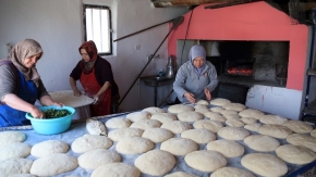 "Mende ekmeği" Uşak'ta ismini aldığı köyde üretiliyor
