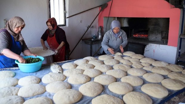 "Mende ekmeği" Uşak'ta ismini aldığı köyde üretiliyor