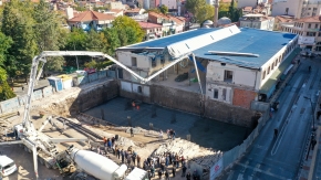 Uşak Belediyesi Eski Hizmet Binası Yenileme Çalışmasında Temel Atıldı