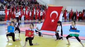 Uşak'ta 19 Mayıs Atatürk'ü Anma, Gençlik ve Spor Bayramı kutlandı